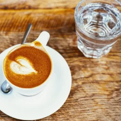 4 X Bruchfeste Gläser Becher Langlebige Wassergläser Aus Stabilem Kunststoff Saft Whisky Glas Partybecher Whiskybecher Trinkbecher In Echter Glasoptik Stapelbar -Küchenkochgeschirr Geschäft 38b6c630b58df9cb1779683ce5b9a098