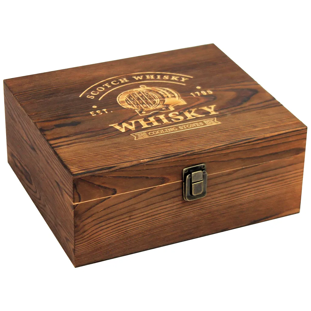 Whisky Geschenk-Set Mit 2 Gläsern, Eiswürfeln Aus Edelstahl, Zange, Samtbeutel In Einer Schönen Holzbox 4 Whisky Geschenk-Set Mit 2 Gläsern, Eiswürfeln Aus Edelstahl, Zange, Samtbeutel In Einer Schönen Holzbox – Bild 4