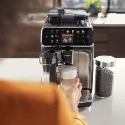 Does Not Apply Philips Series 5400 Kaffeevollautomat – Lattego Milchsystem, 12 Kaffeespezialitäten, Intuitives Display, 4 Benutzerprofile, Chrom (EP5447/90), Chrom / Einzigartig -Küchenkochgeschirr Geschäft 785256ad72d809864b8b2198a68c05fe